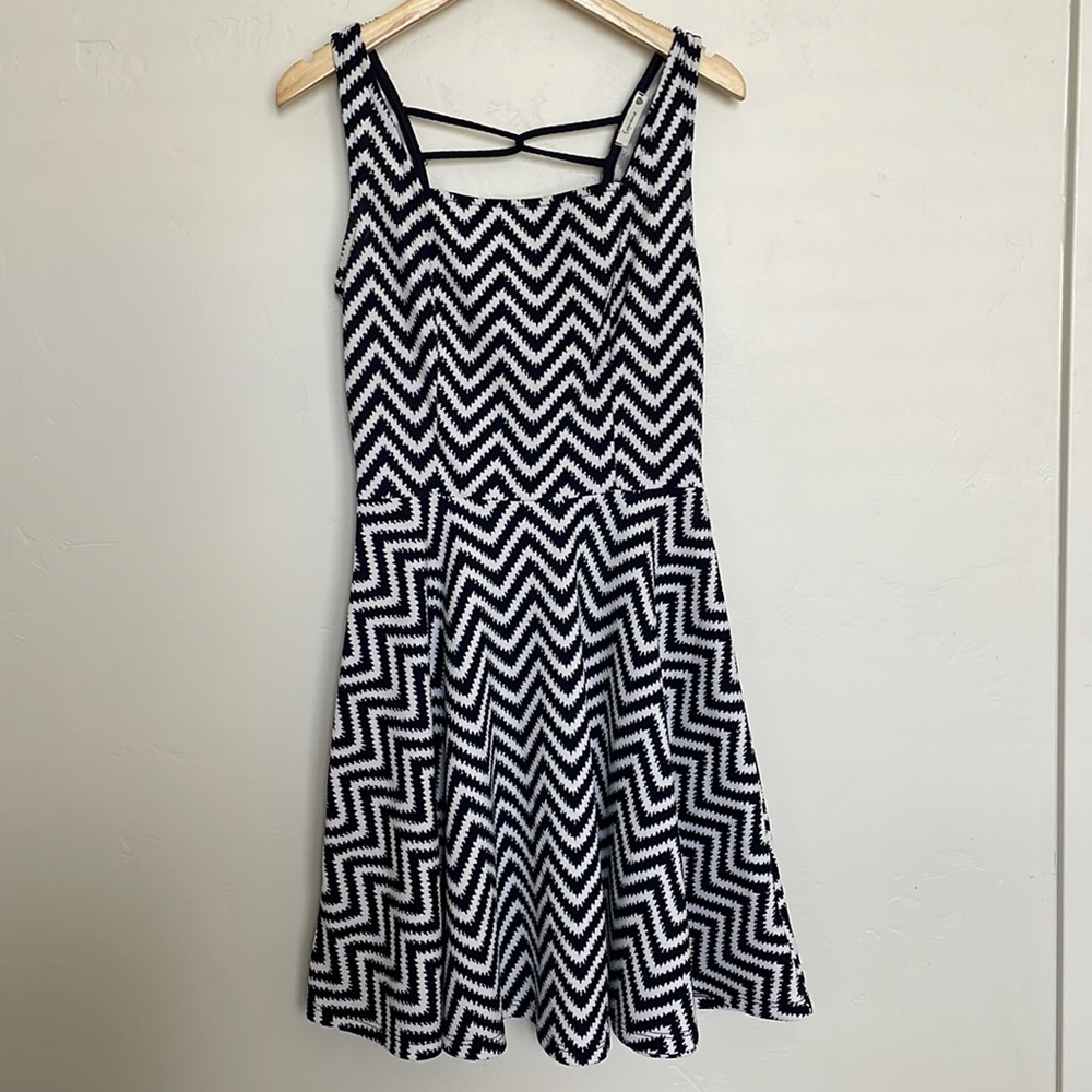 Blue and white pattern dress
